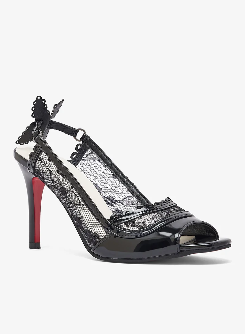 نمشي x صنادل بكعب عالٍ رفيع بتفاصيل شبكية وزخارف فراشة